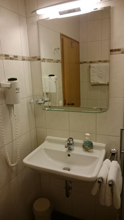 Hotel Am Wald オットブルン エクステリア 写真